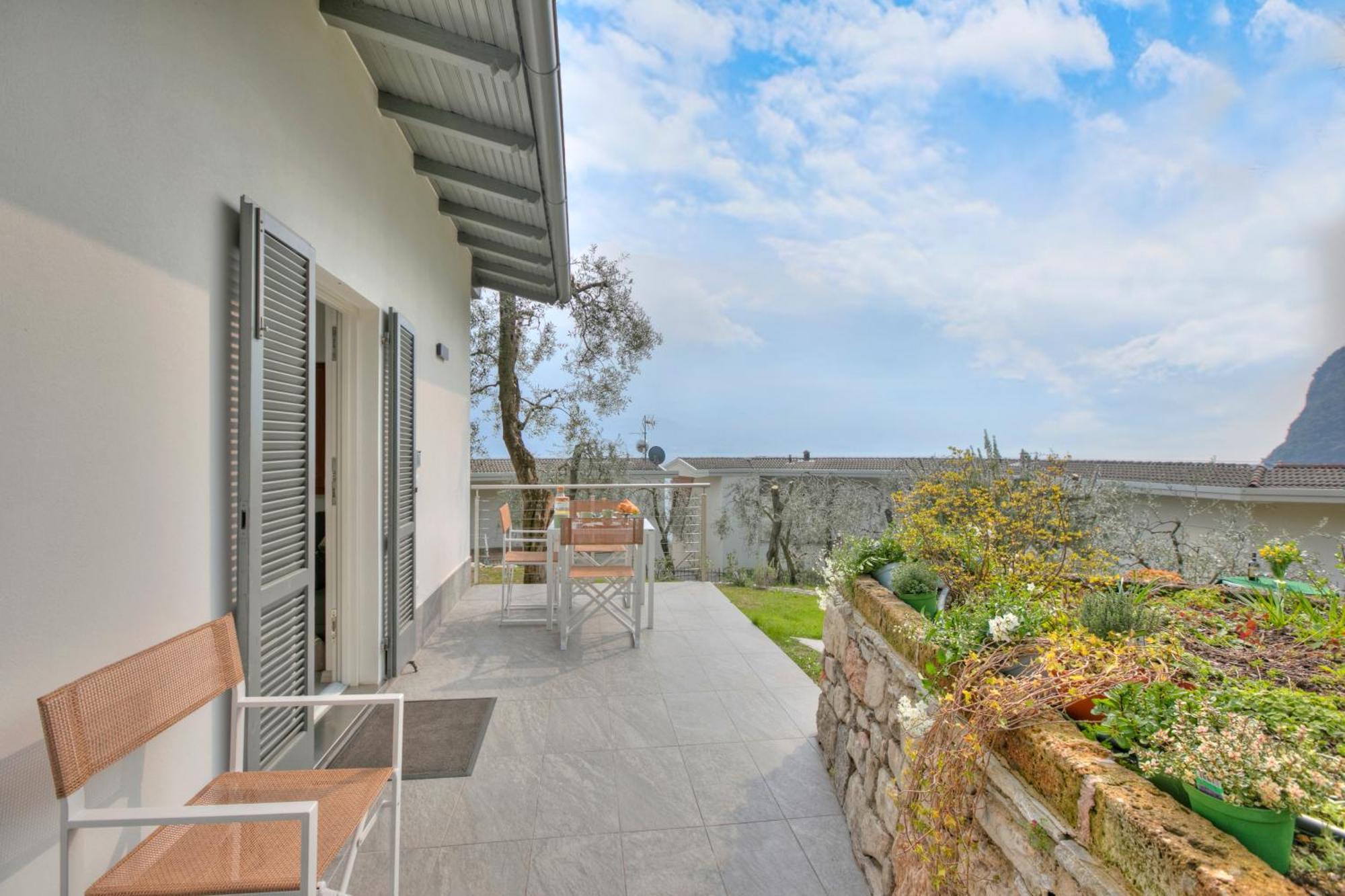 Relais Nanzello Garda Living 1 And 2 Villa ลีโมเนซุลการ์ดา ภายนอก รูปภาพ